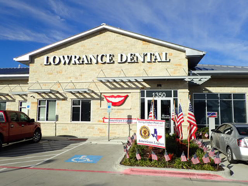 Lowrance Dental - Stan Lowrance, DDS, FAGD, Chris Baker, DDS, FAGD, and Shanae Lowrance, DDS